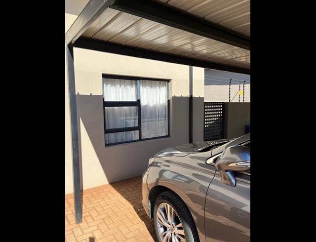 3 BEDROOM PROPERTY TO RENT IN CHROOM PARK